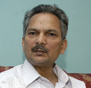 बेक्कारमा नयाँ शक्ति भनेर हिडिएछ: बाबुराम